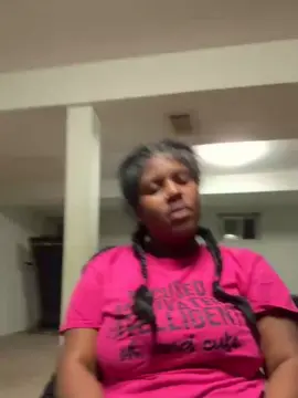 BigTitAssShaker  live sex cam