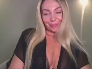 Chloeblond  live sex cam