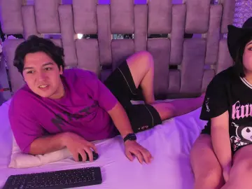 EmilyANDrew  live sex cam