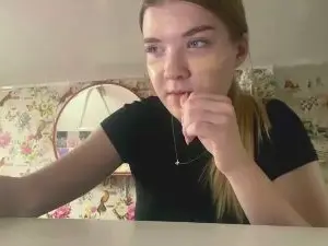 MarielManiatis  live sex cam