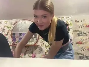 MarielManiatis  live sex cam