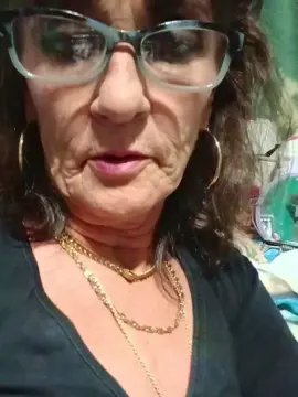 Moonover  live sex cam