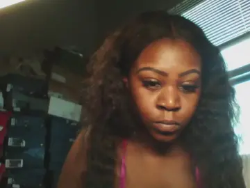PrincessBankz  live sex cam