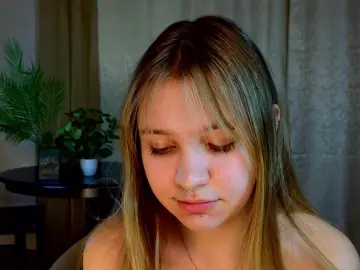 ShawanaTrillo  live sex cam