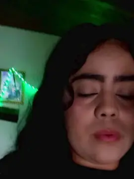 Curvisr  live sex cam