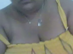 StephanieMore  live sex cam