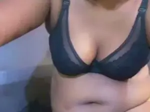 Melinda112233  live sex cam