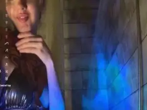 HassieLutsky  live sex cam