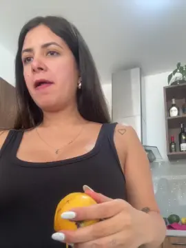 Tropicoqueta  live sex cam