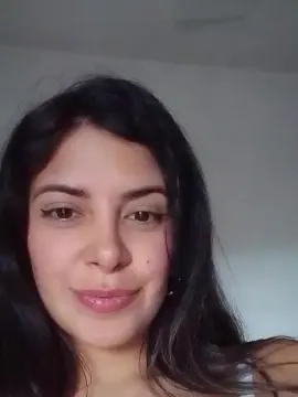 Tropicoqueta  live sex cam