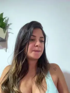 Tropicoqueta  live sex cam
