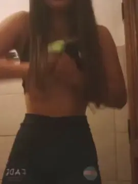 Cris30030x  live sex cam
