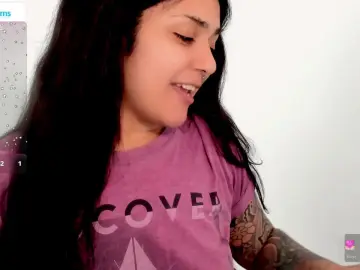Kittytrixy1  live sex cam