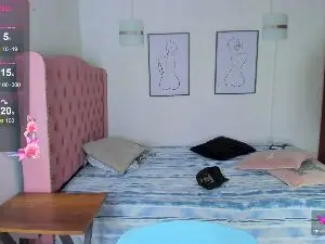 QueenLatina5  live sex cam