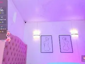 QueenLatina5  live sex cam