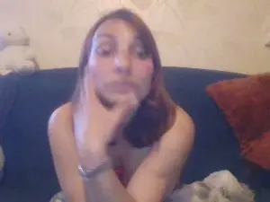 Clovise233  live sex cam