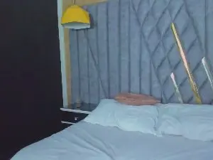 BrattHarrison  live sex cam