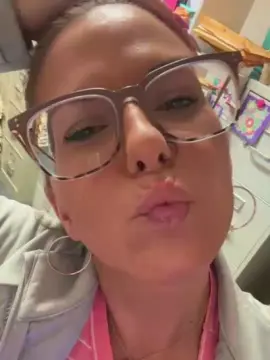 Lynniexo  live sex cam