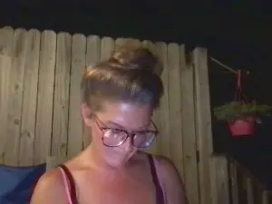 Lynniexo  live sex cam