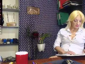 Nadin_slut  live sex cam