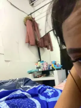 Sharlo04  live sex cam