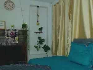 Emma_hassani  live sex cam