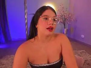 Hailey_Fox  live sex cam