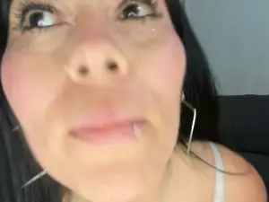 Taniamature  live sex cam