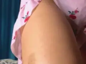 CurlyWinxy  live sex cam