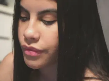 Capriciousqueen  live sex cam