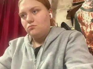 TrevaPresiado  live sex cam