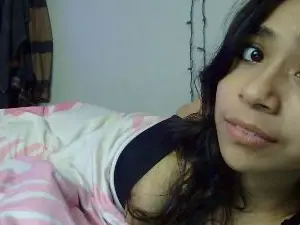 Ariel4uuu  live sex cam