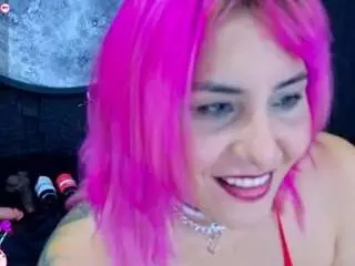 Brunnamoore  live sex cam