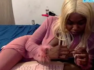 Summerswild  live sex cam