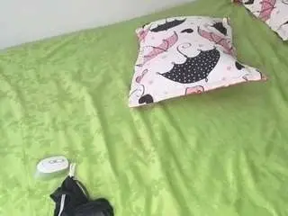 Devil-sara  live sex cam