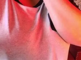 Devil-sara  live sex cam