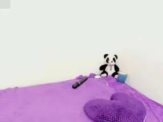 Emilywilsson27  live sex cam