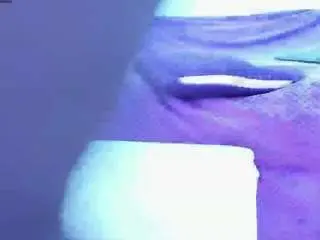 Emilywilsson27  live sex cam