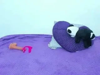 Emilywilsson27  live sex cam