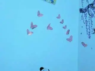 Emilywilsson27  live sex cam