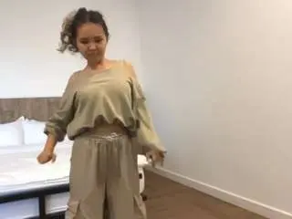 Joliewiacek  live sex cam