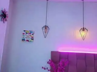 Melannyy  live sex cam