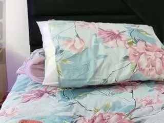 Skinnyindiian  live sex cam