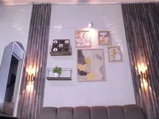 Alicebigbooty  live sex cam