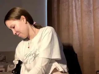 Ivyborders  live sex cam