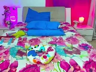 Kendra-love31  live sex cam