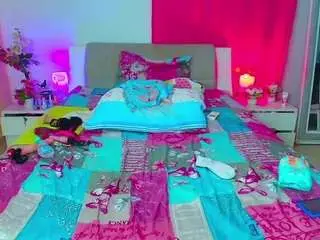 Kendra-love31  live sex cam