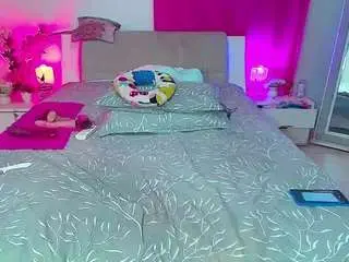 Kendra-love31  live sex cam