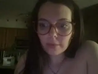Lilly-valley  live sex cam
