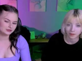 Miss-courtney1  live sex cam